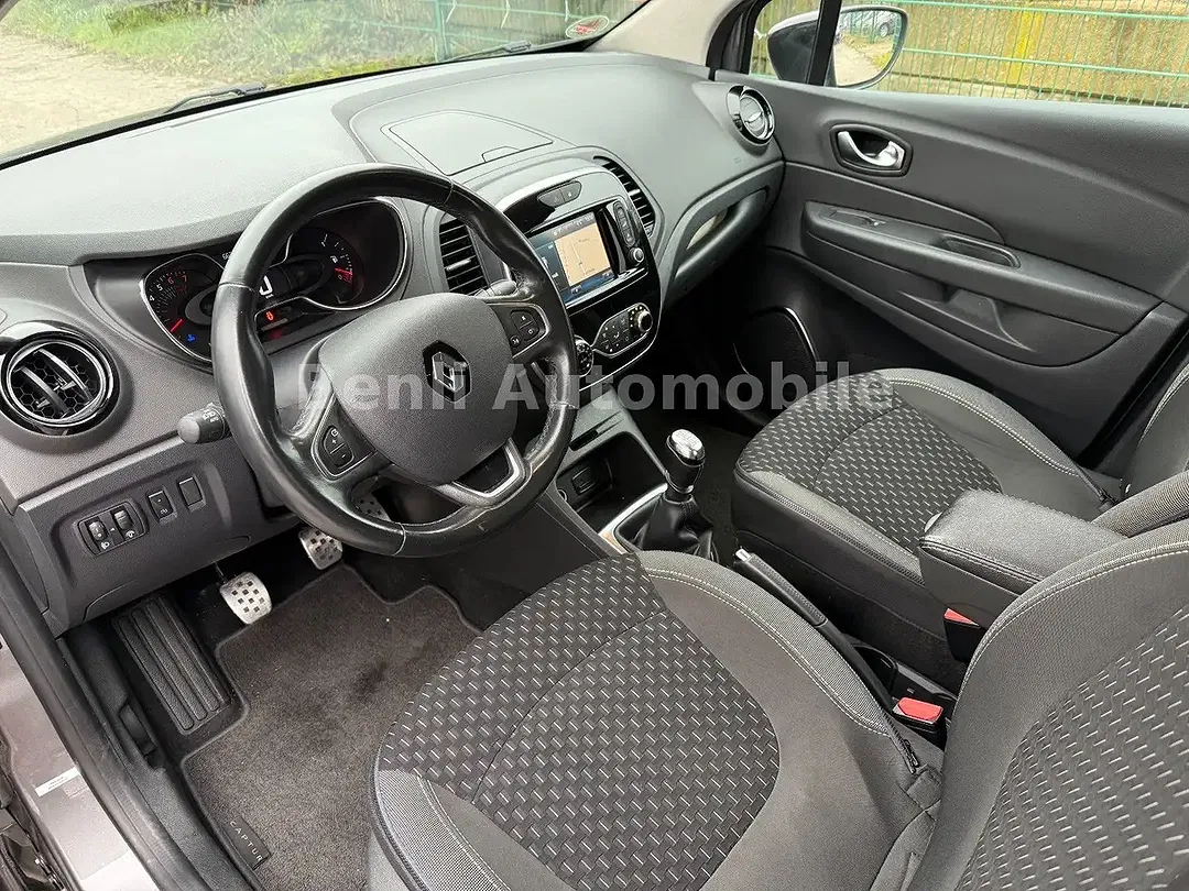 Renault Captur - Thumbnail 9