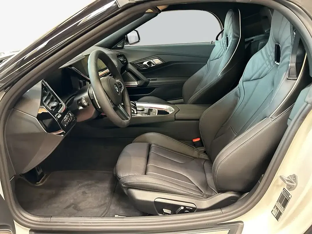 BMW Z4 - Thumbnail 10