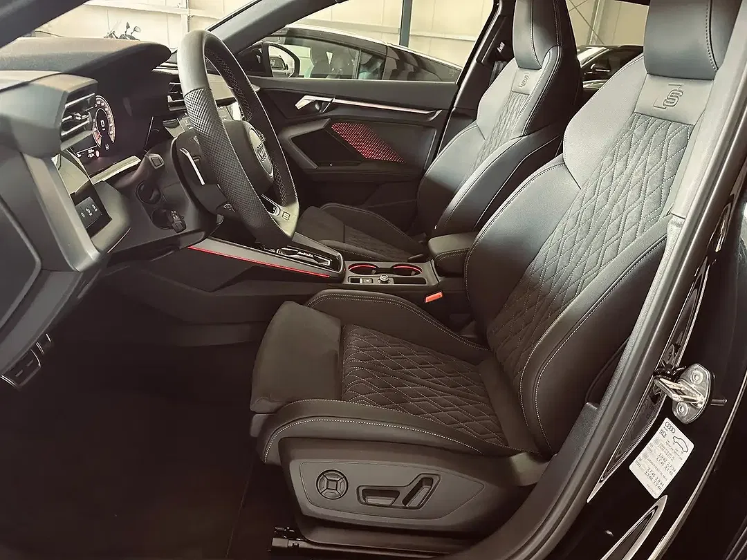 Audi S3 - Thumbnail 13