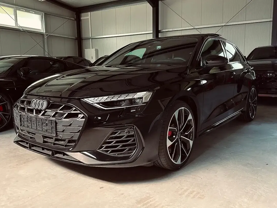 Audi S3 - Thumbnail 3