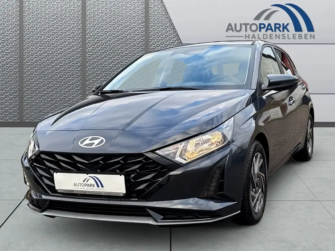 Hyundai i20 - Thumbnail 1