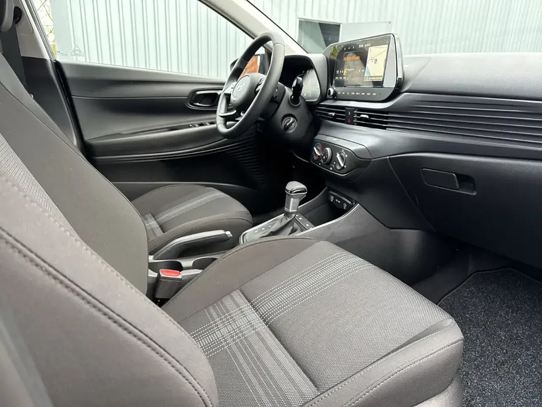 Hyundai i20 - Thumbnail 10