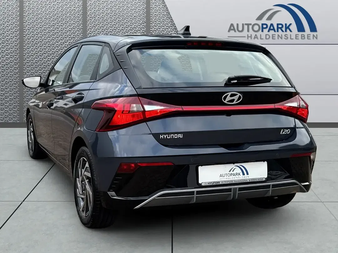 Hyundai i20 - Thumbnail 3