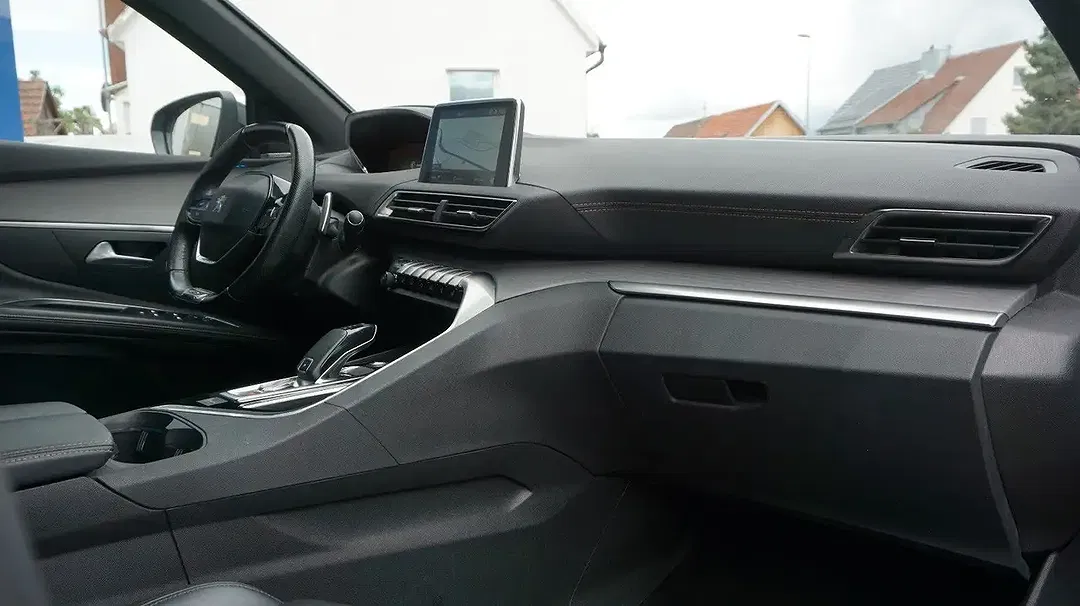 Peugeot 5008 - Thumbnail 11