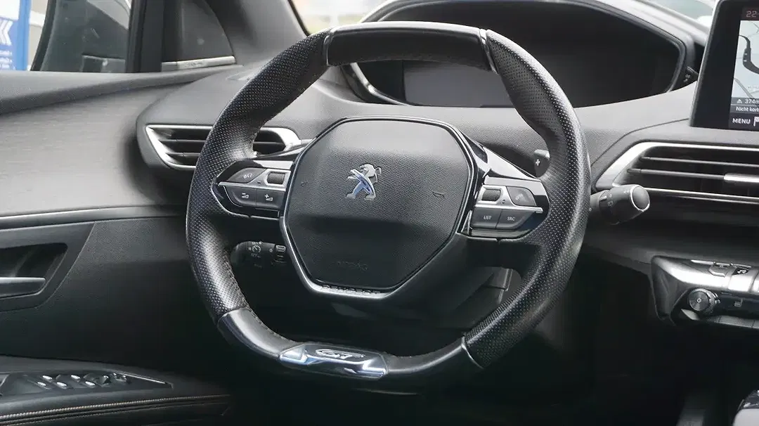 Peugeot 5008 - Thumbnail 9