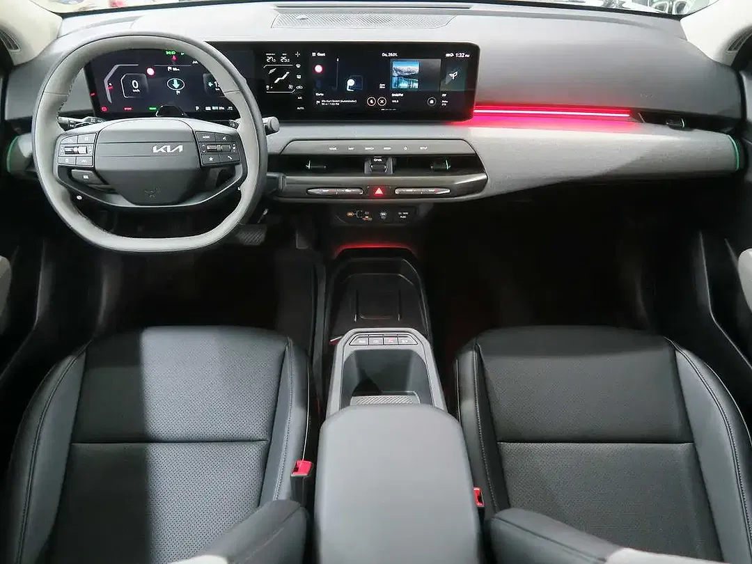 Kia EV4 - Thumbnail 15