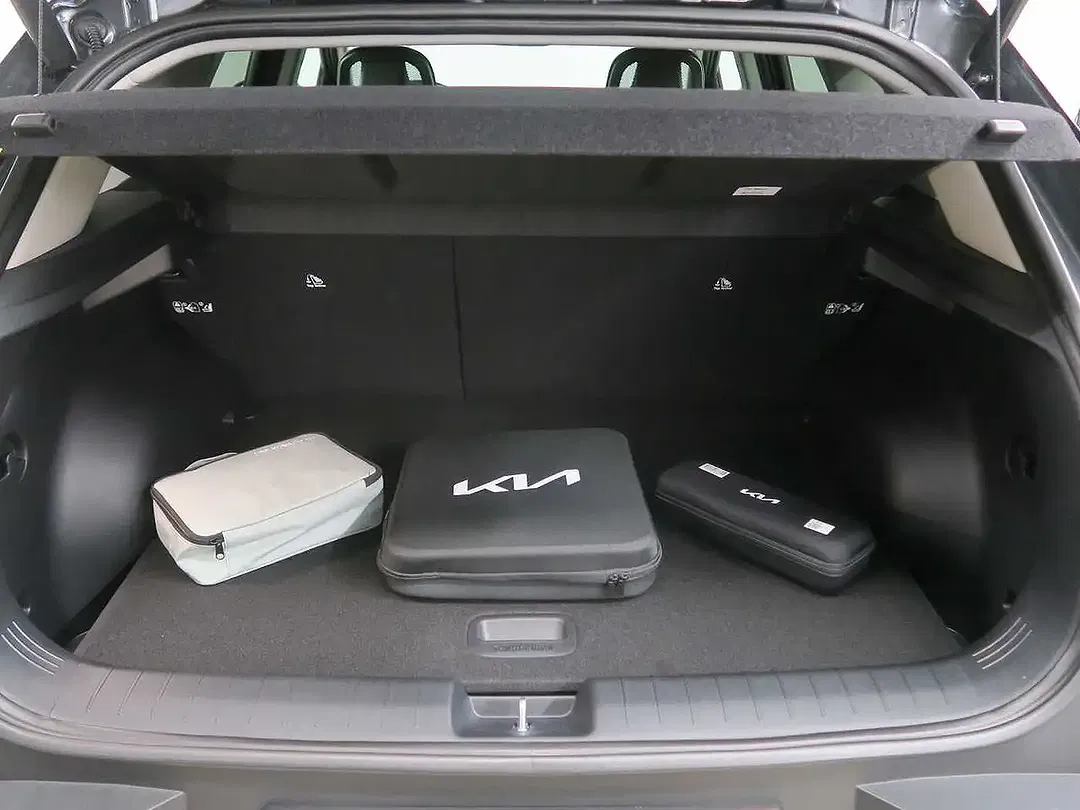 Kia EV4 - Thumbnail 7