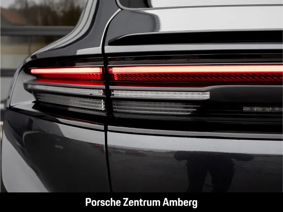 Porsche Macan - Thumbnail 11