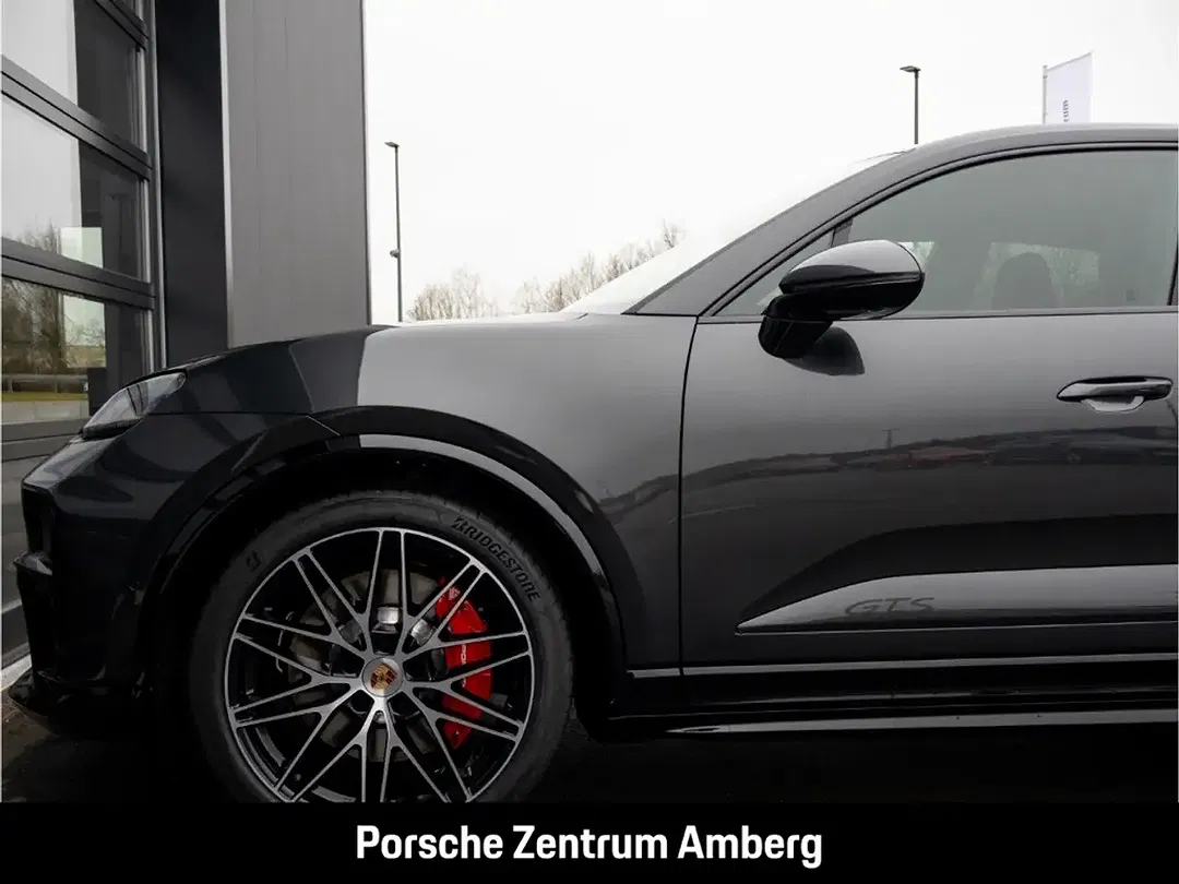 Porsche Macan - Thumbnail 12