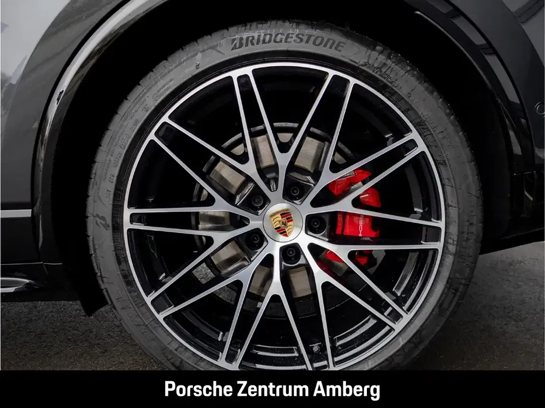 Porsche Macan - Thumbnail 9