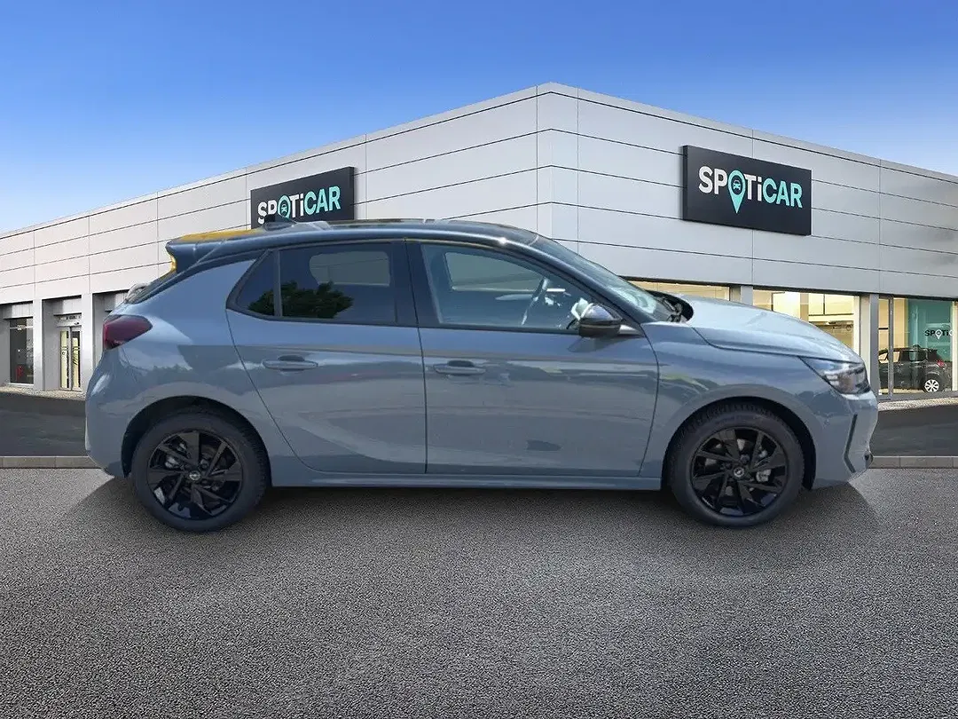 Opel Corsa - Thumbnail 3