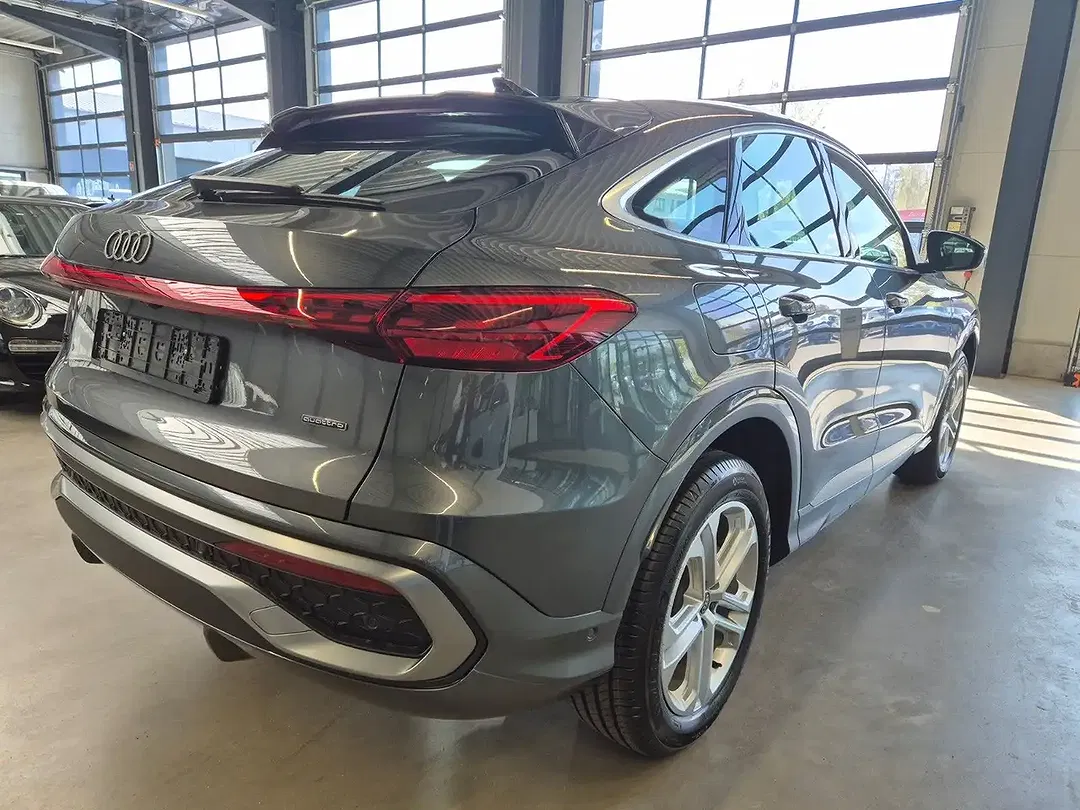 Audi Q5 - Thumbnail 6
