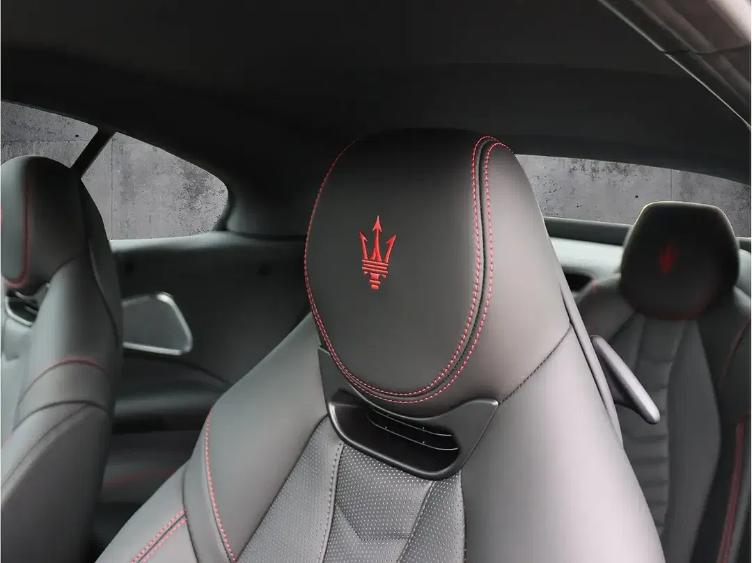 Maserati GranCabrio - Thumbnail 10