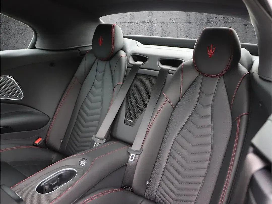 Maserati GranCabrio - Thumbnail 11