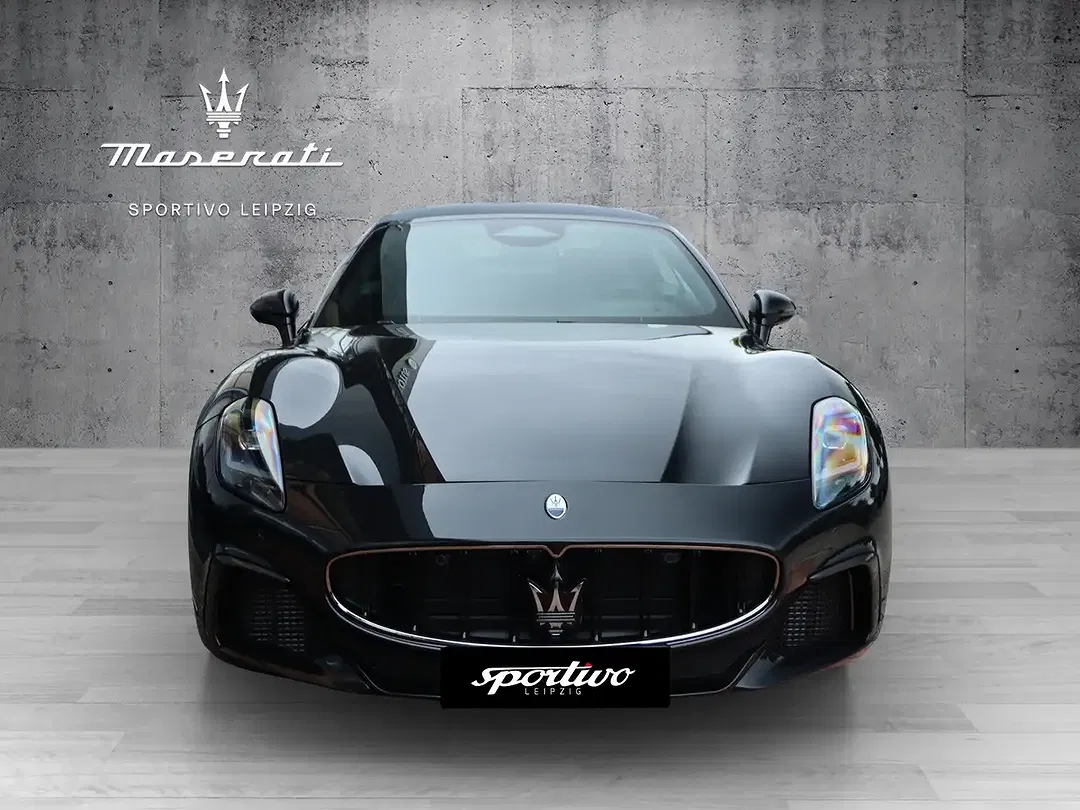 Maserati GranCabrio - Thumbnail 3