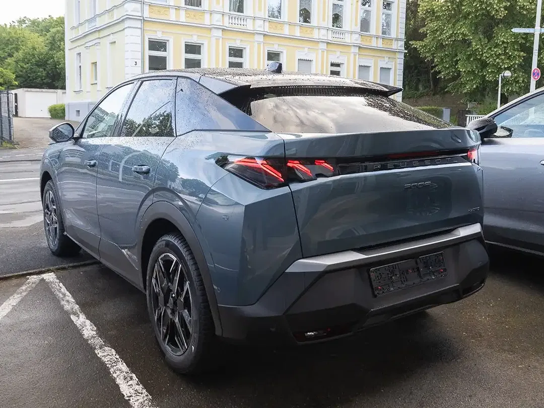 Peugeot 3008 - Thumbnail 3