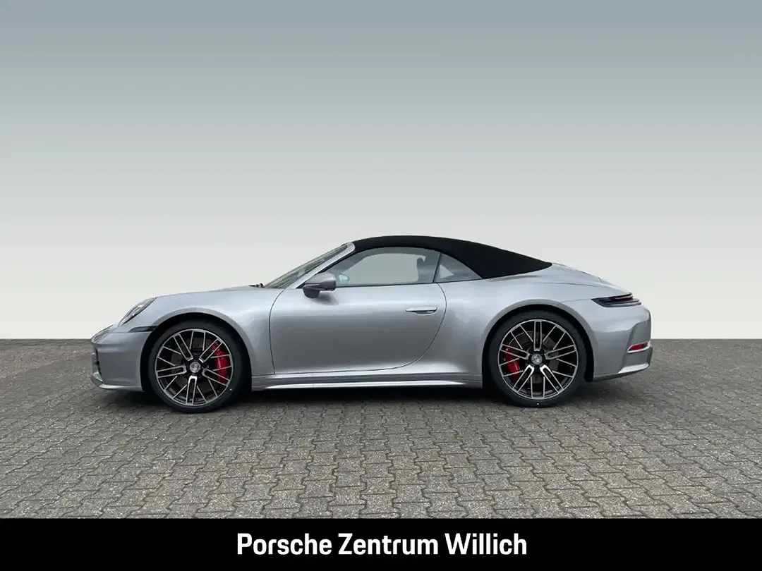 Porsche 992 - Thumbnail 2