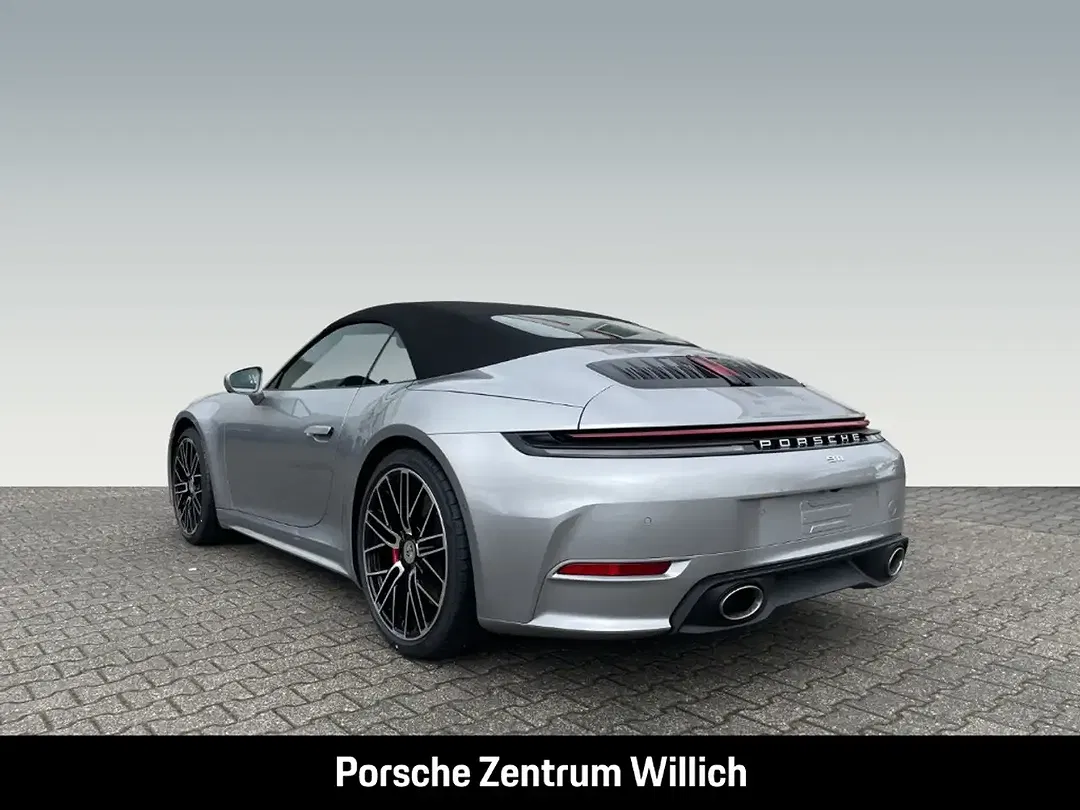 Porsche 992 - Thumbnail 3