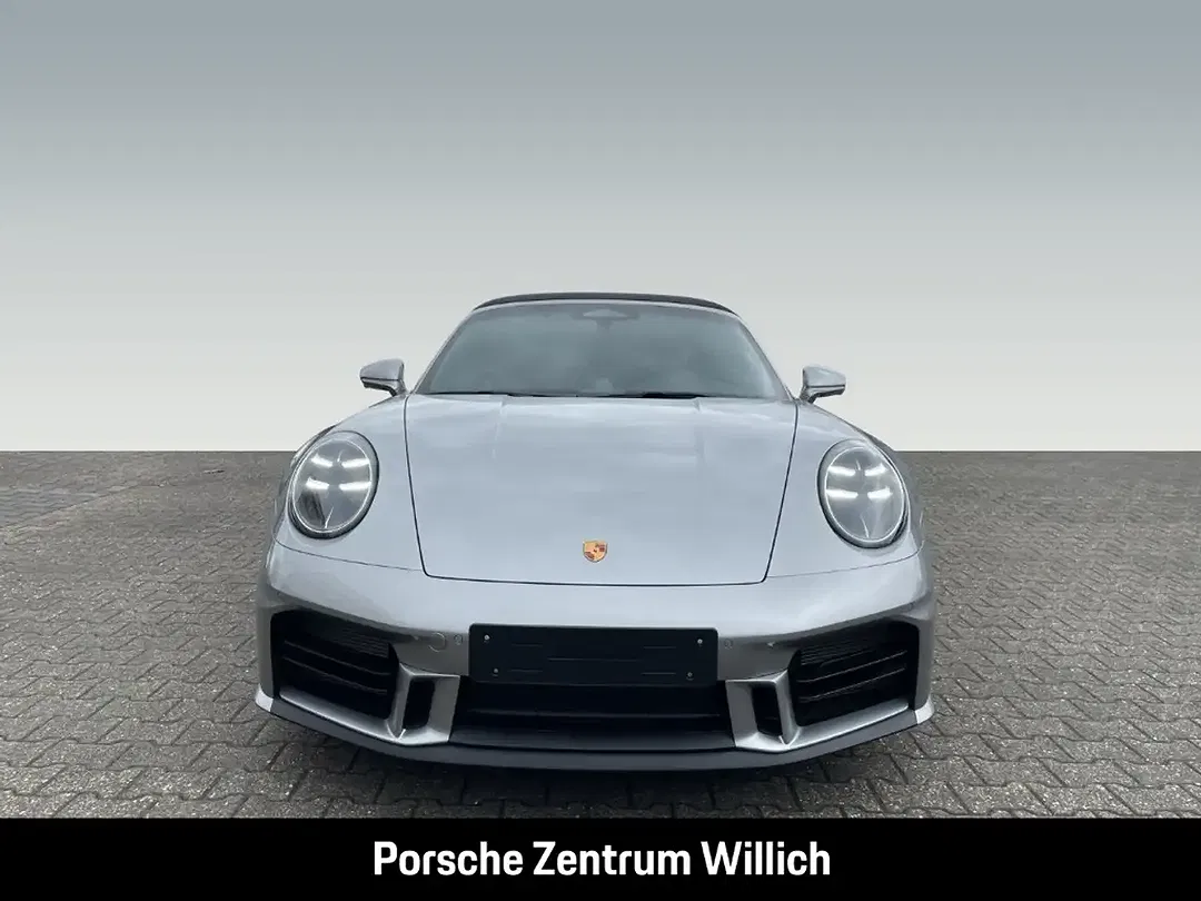 Porsche 992 - Thumbnail 4