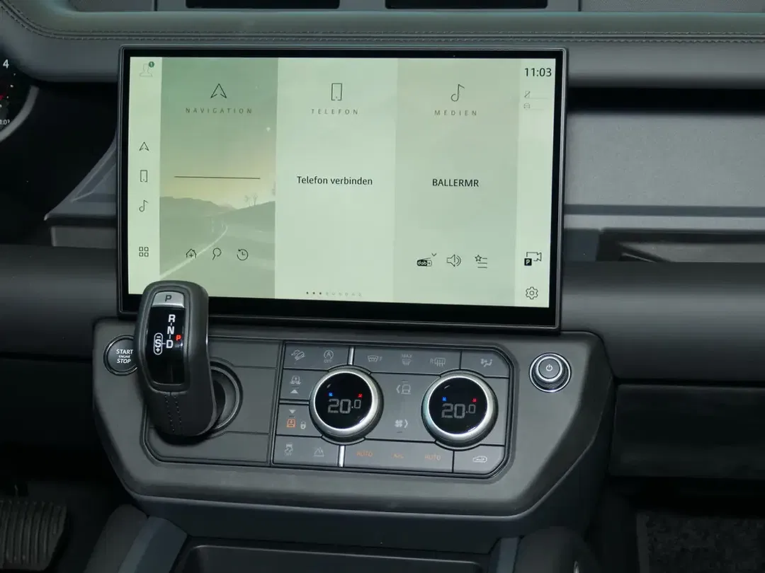 Land Rover Defender - Thumbnail 11