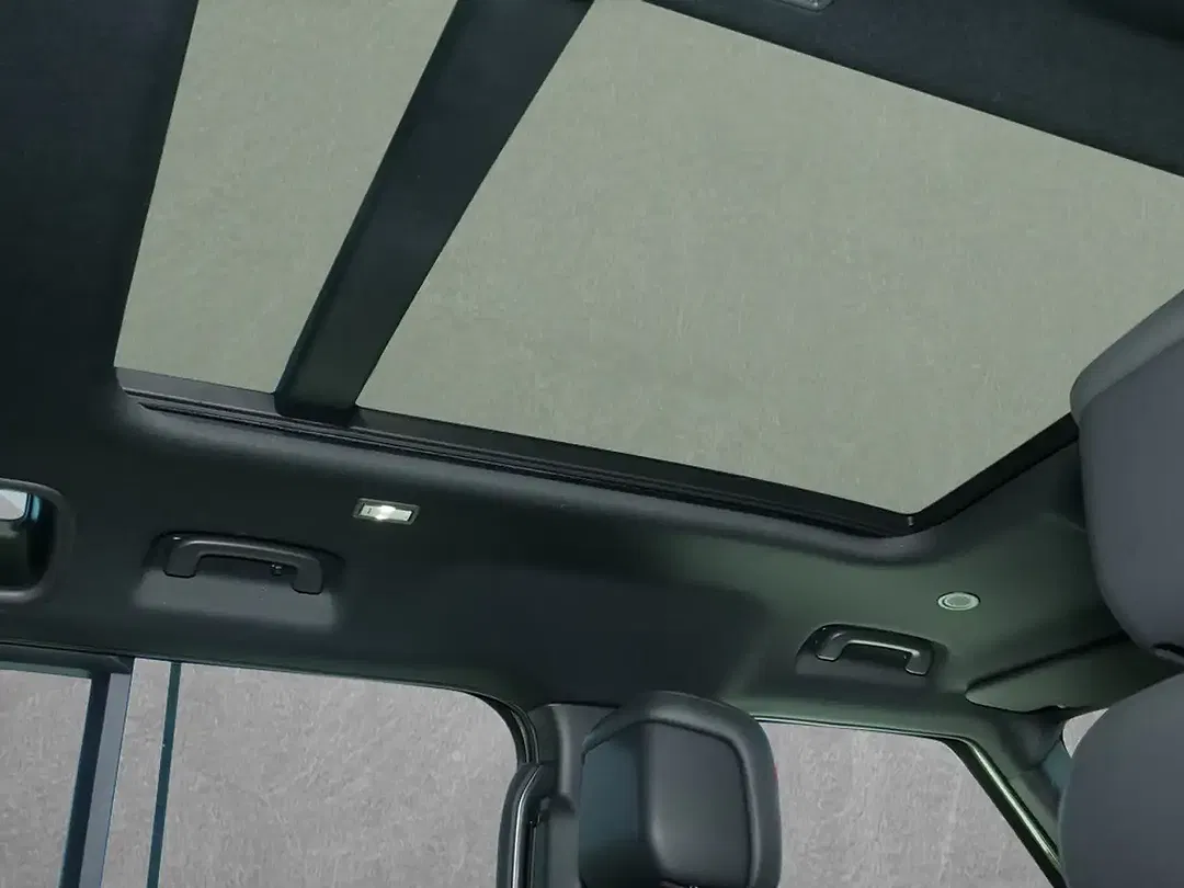 Land Rover Defender - Thumbnail 12