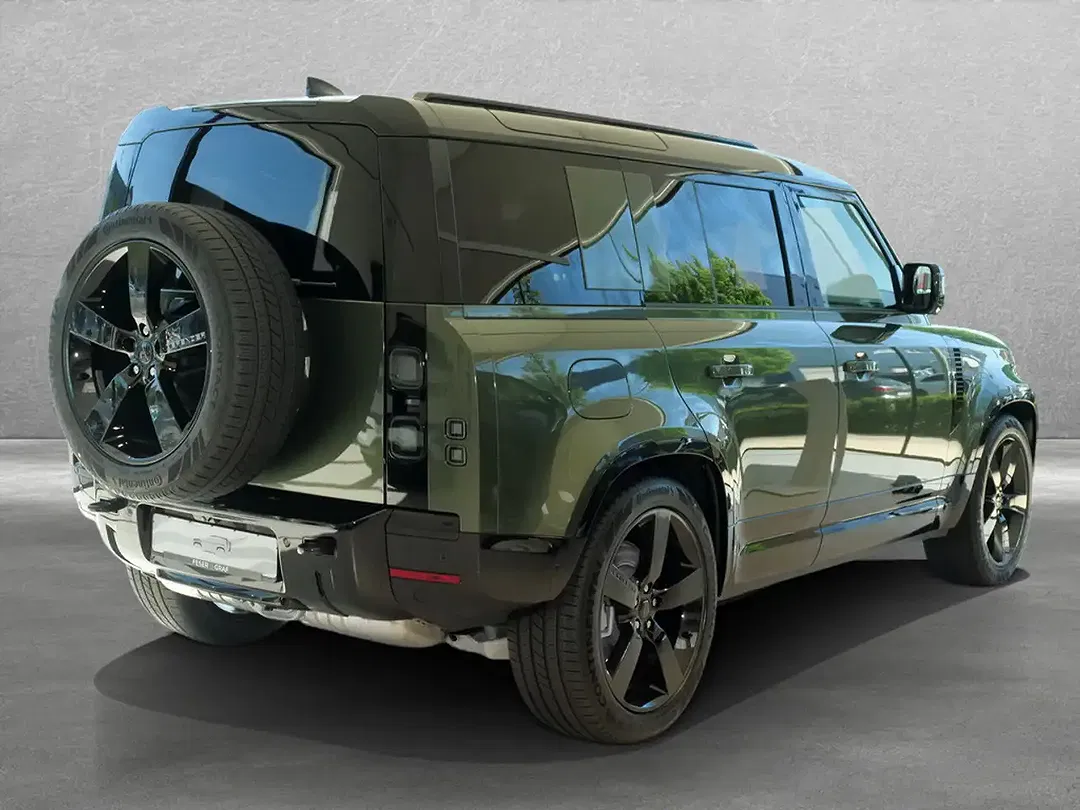 Land Rover Defender - Thumbnail 2