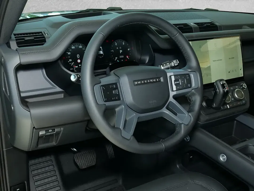 Land Rover Defender - Thumbnail 9
