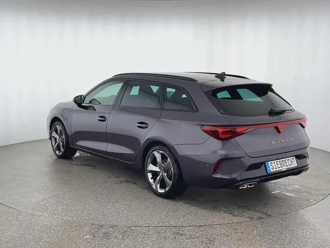 CUPRA Leon - Thumbnail 5