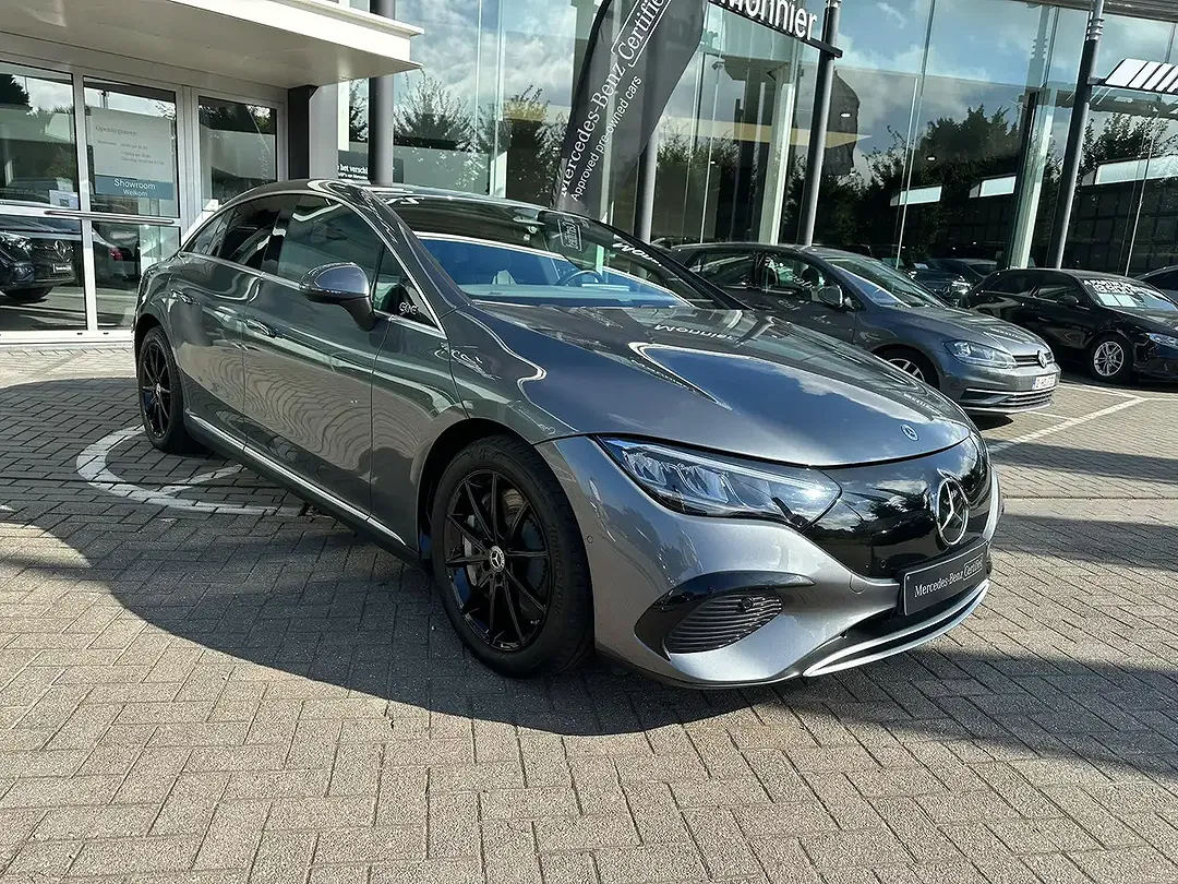 Mercedes-Benz EQE 300 - Thumbnail 7
