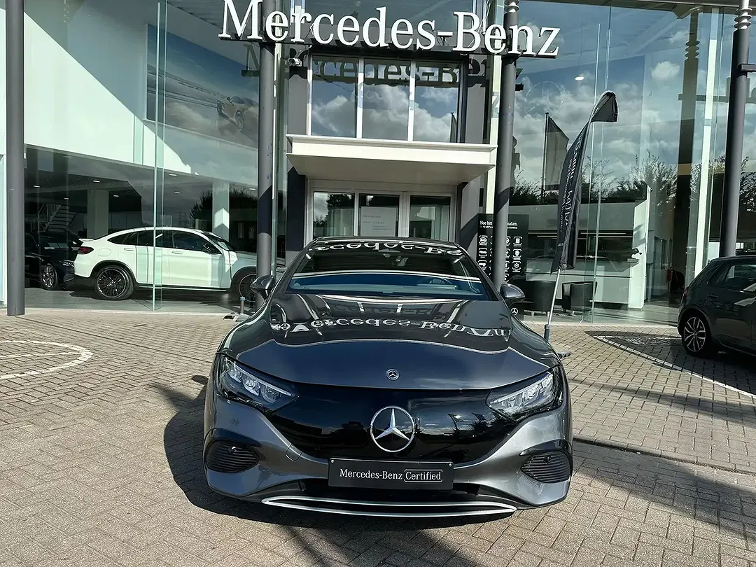 Mercedes-Benz EQE 300 - Thumbnail 8