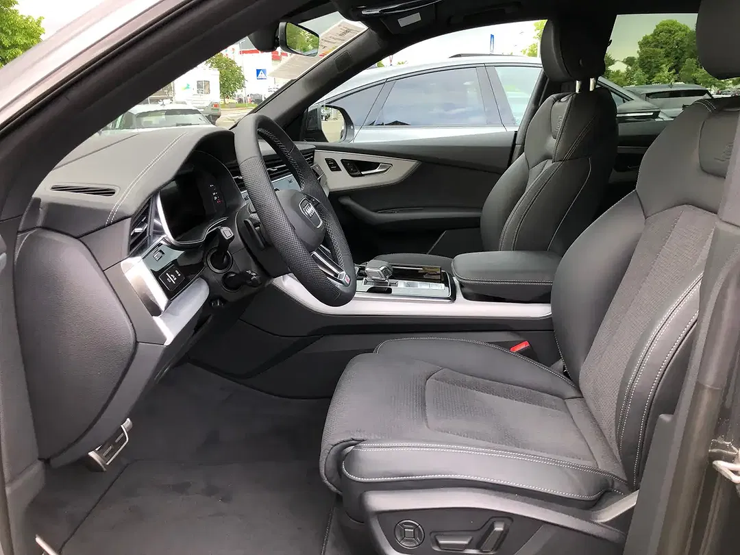 Audi Q8 - Thumbnail 9