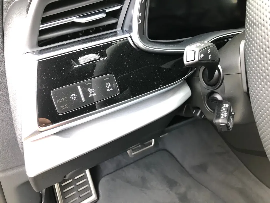 Audi Q8 - Thumbnail 12