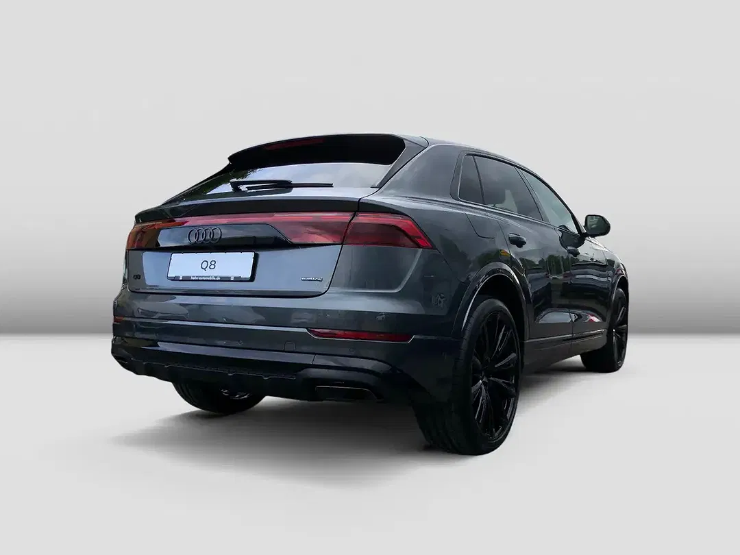 Audi Q8 - Thumbnail 3