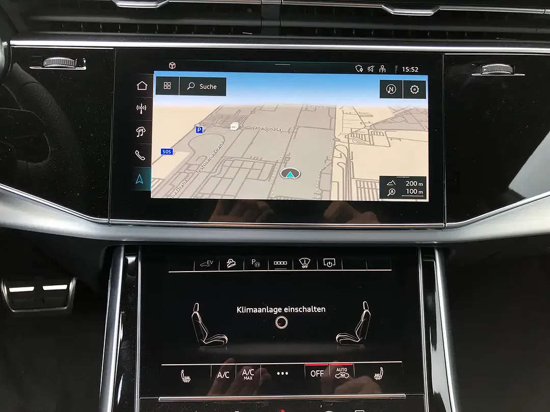 Audi Q8 - Thumbnail 6