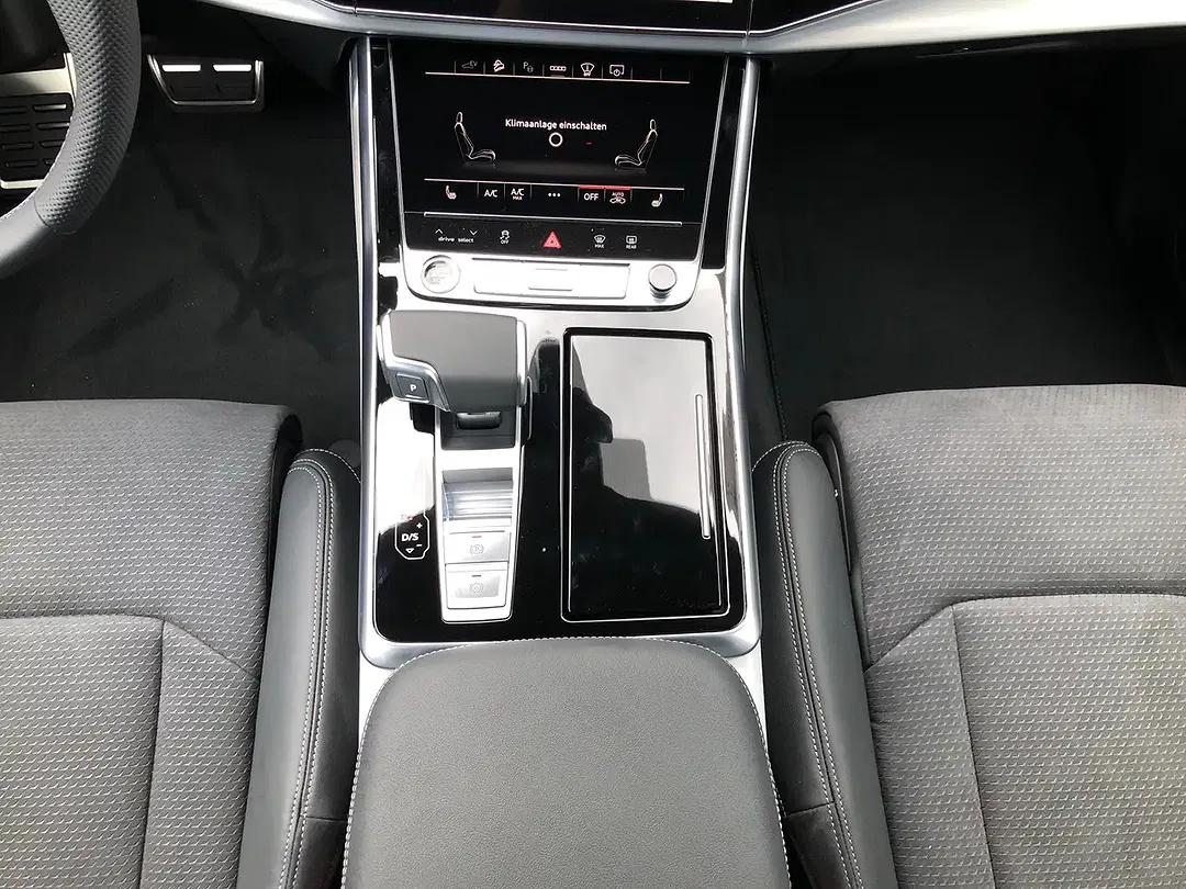 Audi Q8 - Thumbnail 7