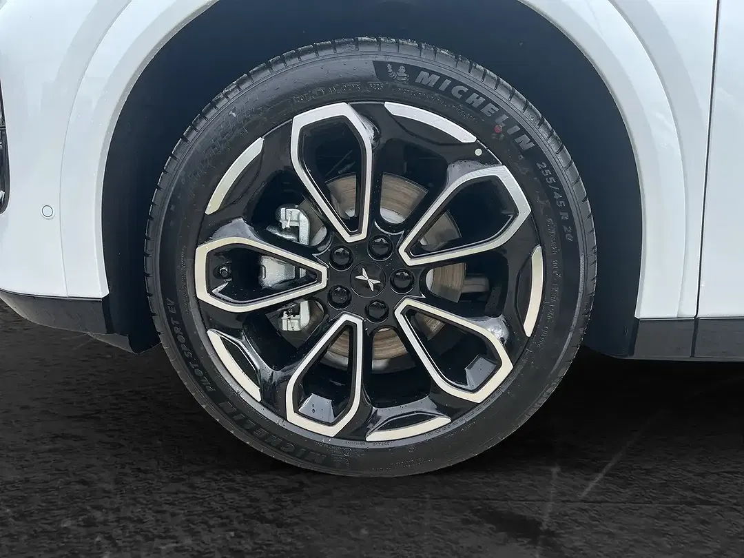 Xpeng G6 - Thumbnail 4