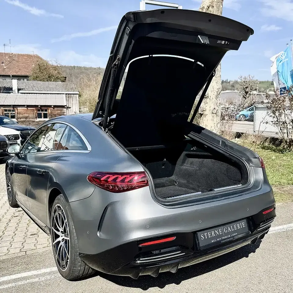 Mercedes-Benz EQS - Thumbnail 10