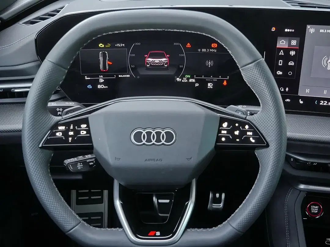 Audi SQ5 - Thumbnail 8