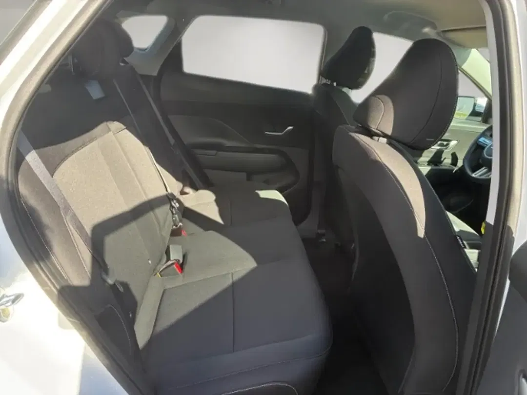Hyundai KONA - Thumbnail 12