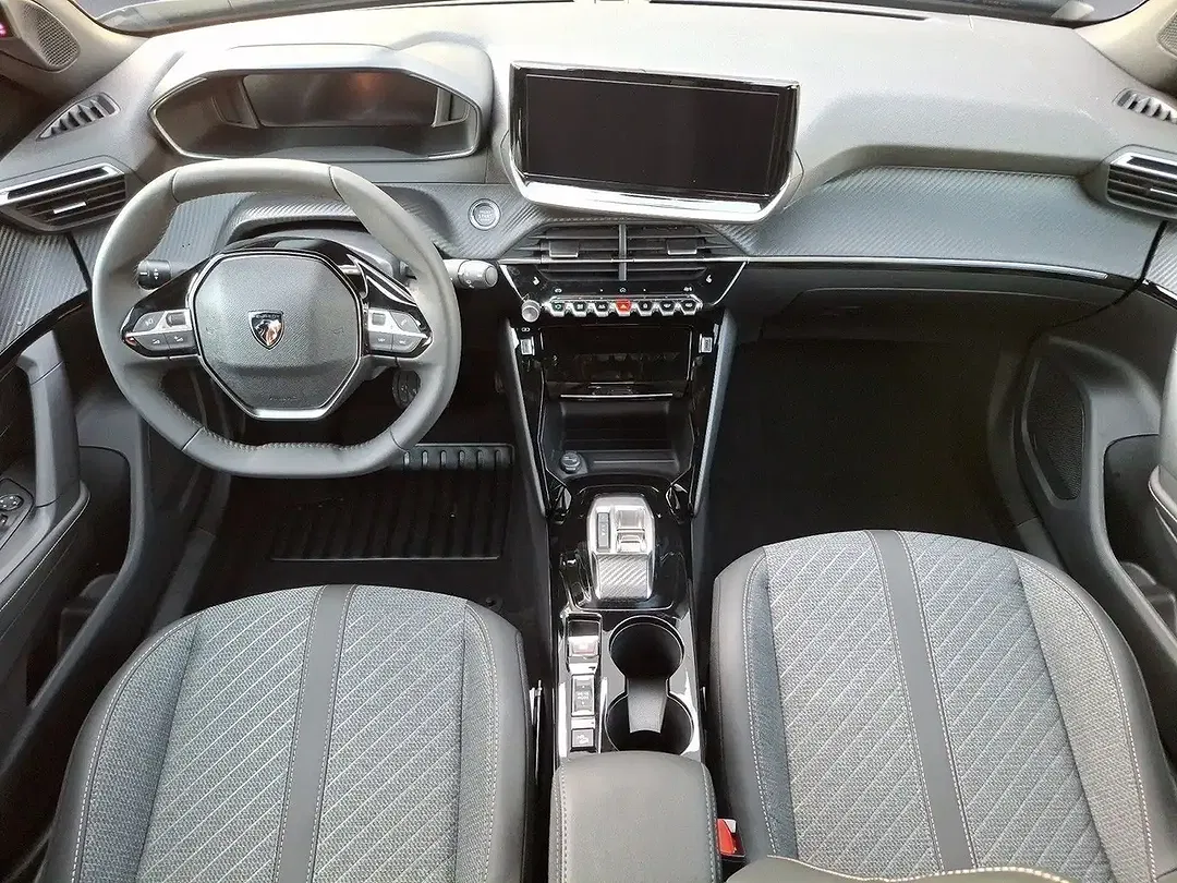 Peugeot 2008 - Thumbnail 8