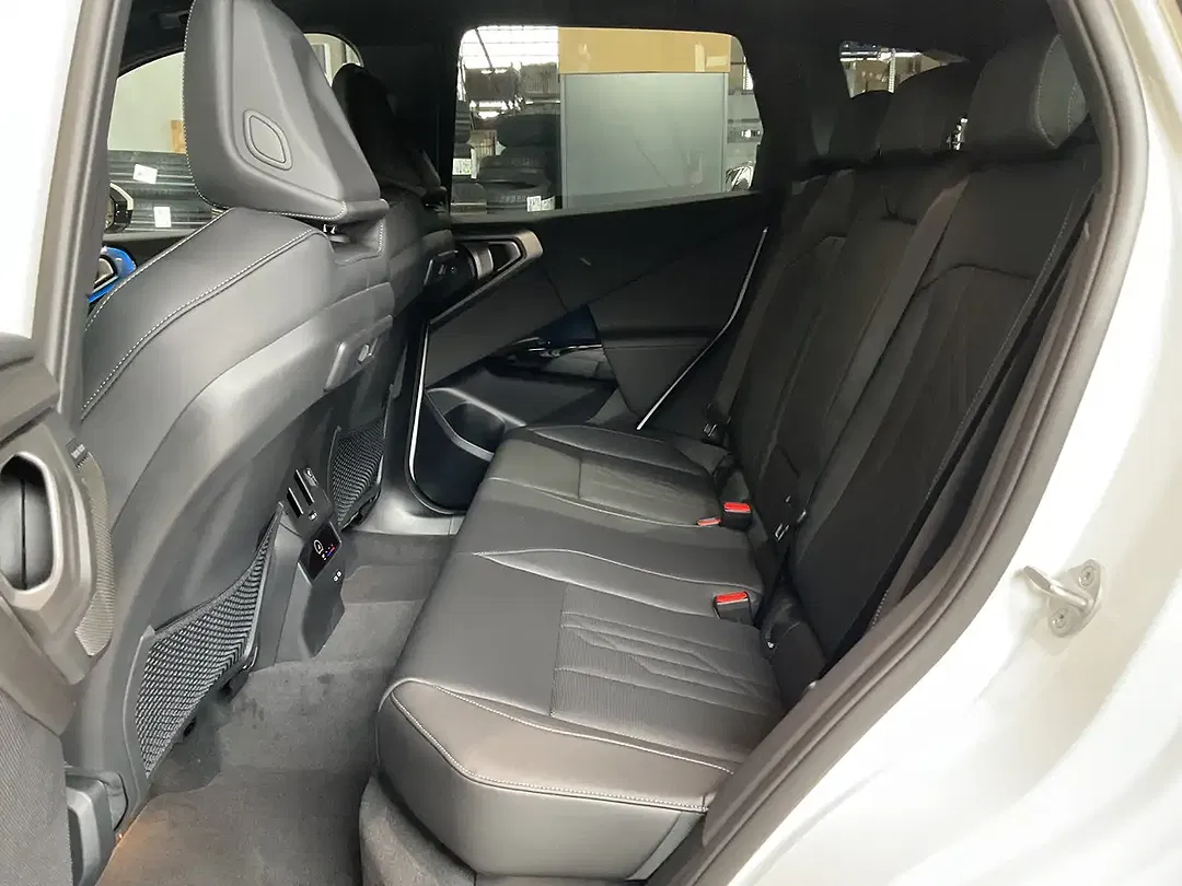 BMW X3 - Thumbnail 9