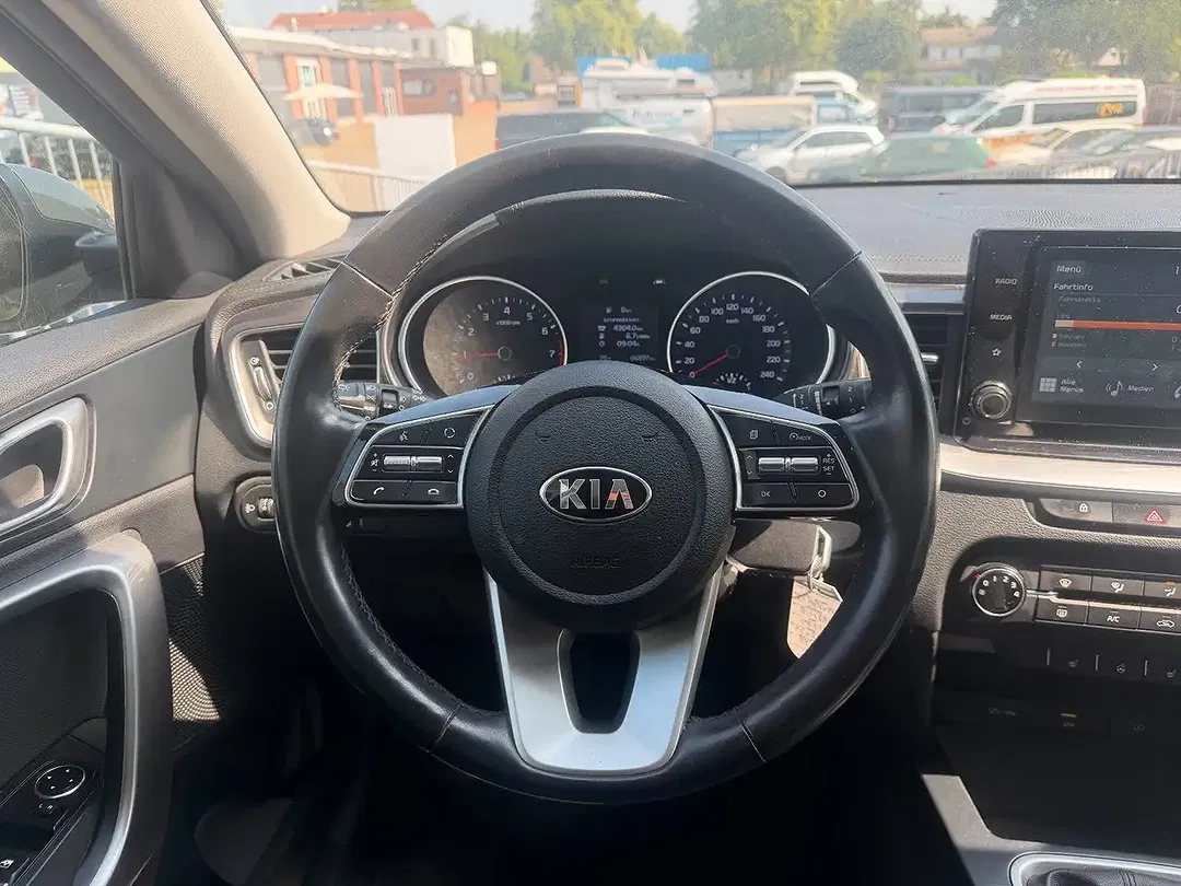Kia XCeed - Thumbnail 11