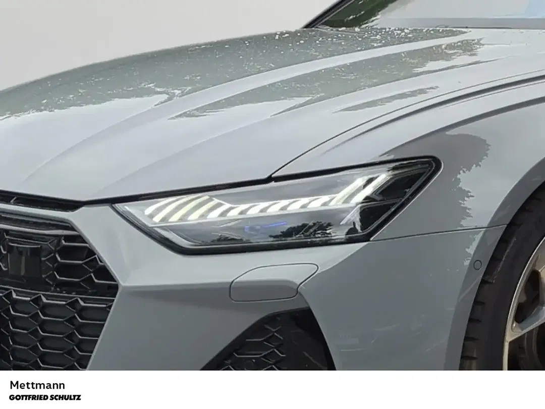 Audi RS6 - Thumbnail 4