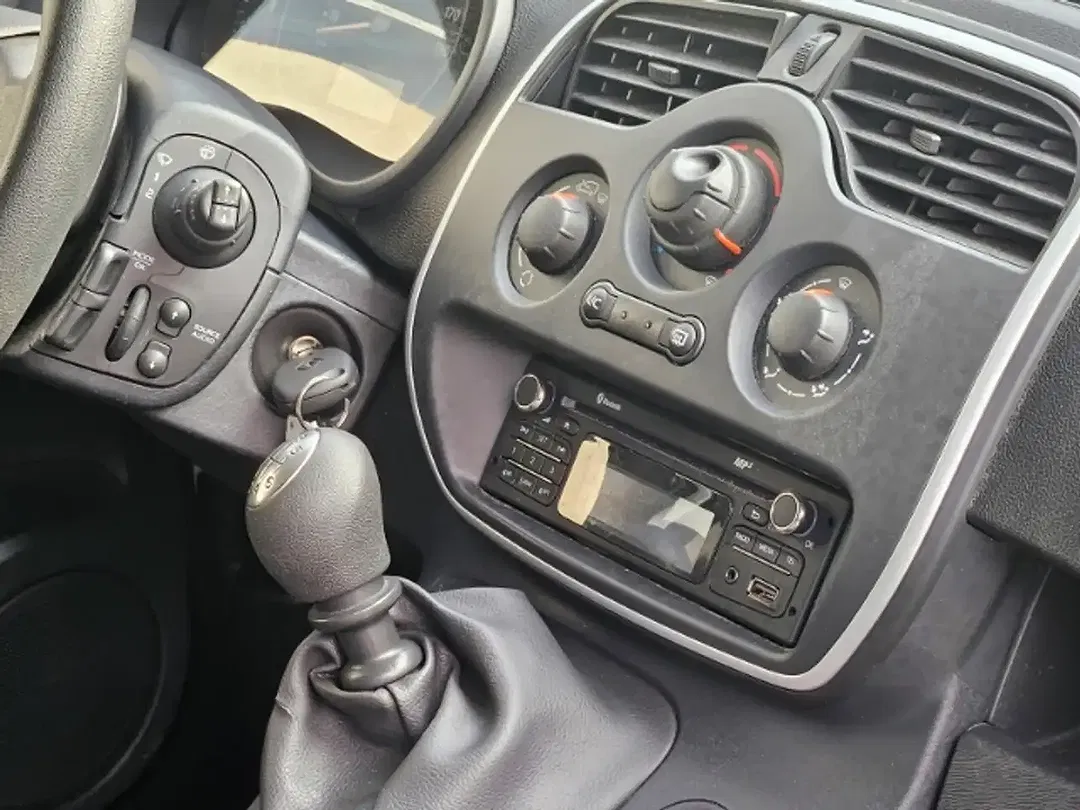 Renault Kangoo - Thumbnail 9