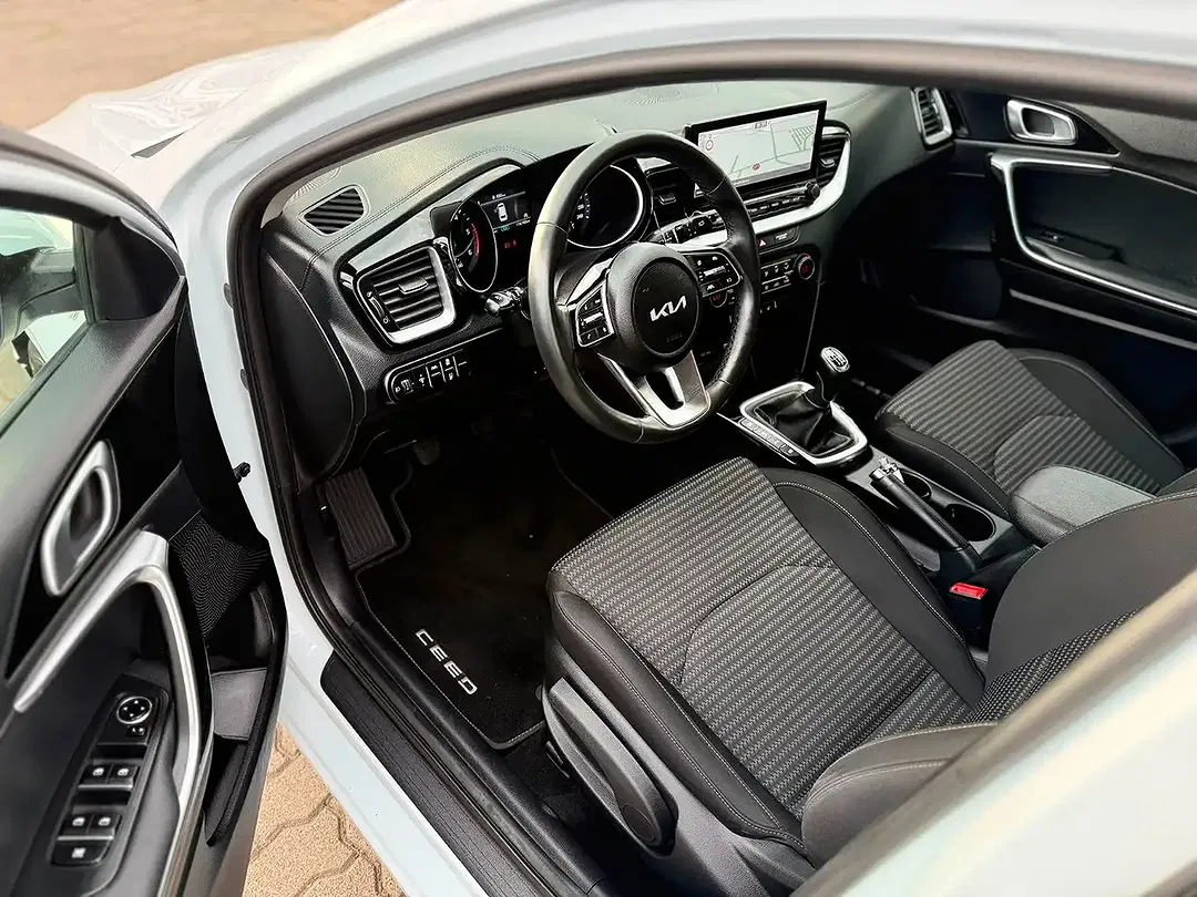 Kia Ceed SW / cee'd SW - Thumbnail 11