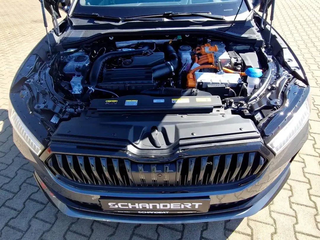 Skoda Superb - Thumbnail 15
