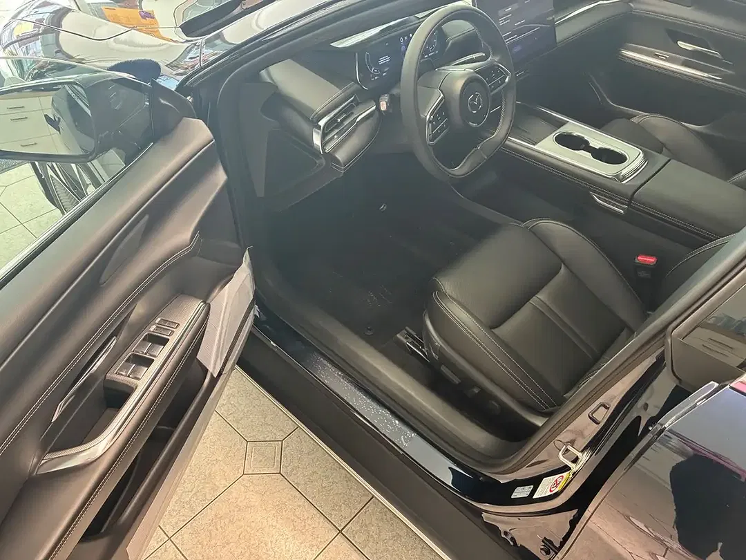 Mazda 6e - Thumbnail 10