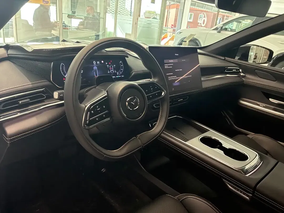 Mazda 6e - Thumbnail 13