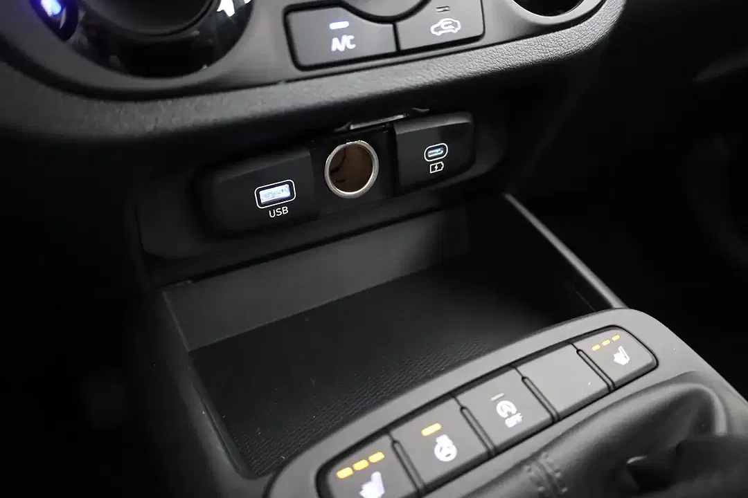 Hyundai i10 - Thumbnail 12