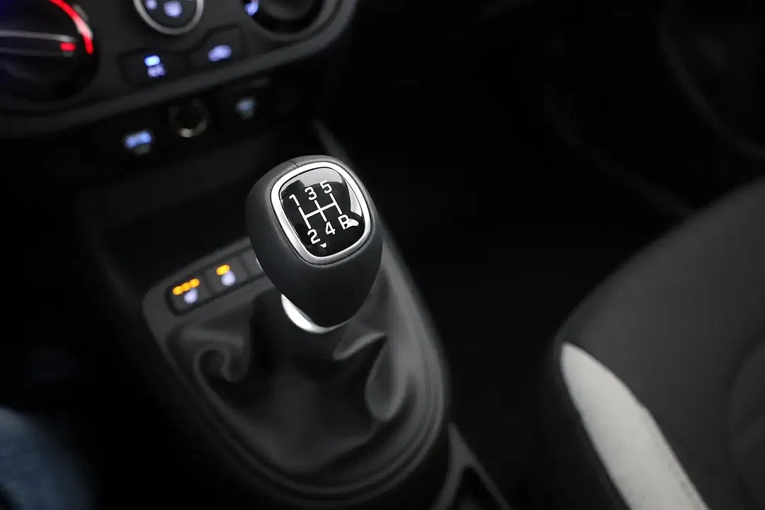 Hyundai i10 - Thumbnail 14